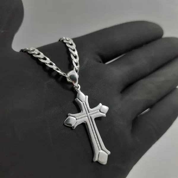 Pingente cruz detalhada