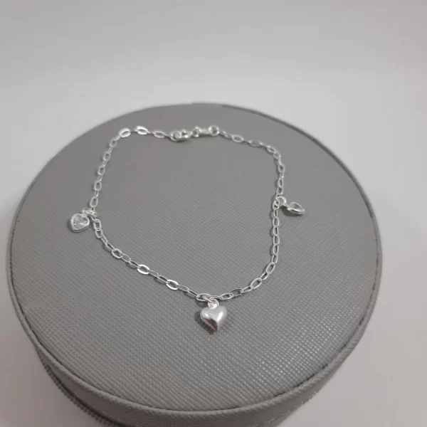 Pulseira coração com pedras