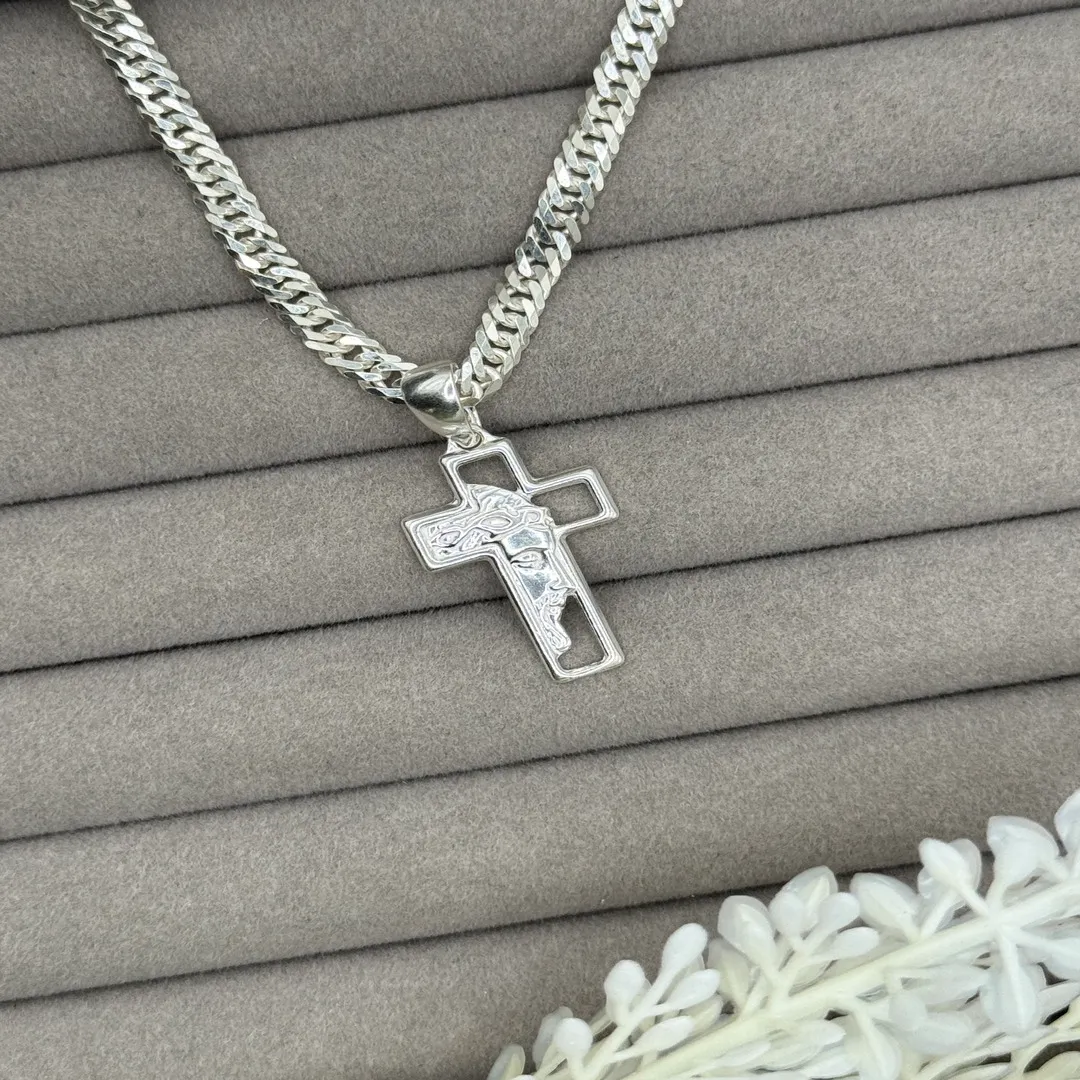Cruz com Cristo "P"